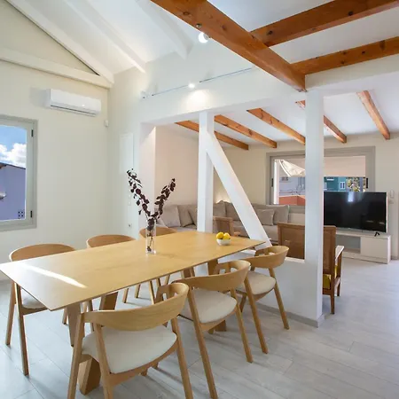 Main Street Loft Apartment Nydri (Lefkada)
