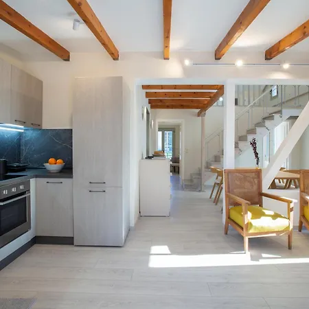 Apartment Main Street Loft