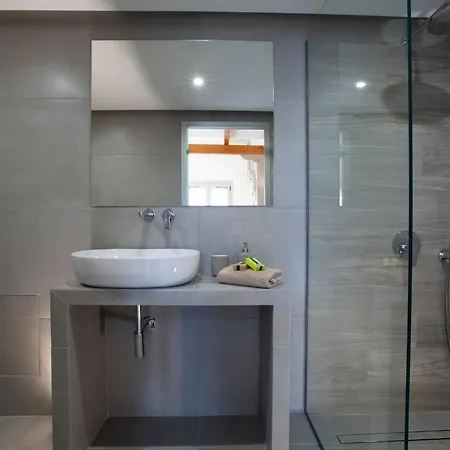 דירה Main Street Loft