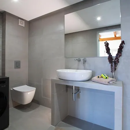 Main Street Loft * Nydri (Lefkada)